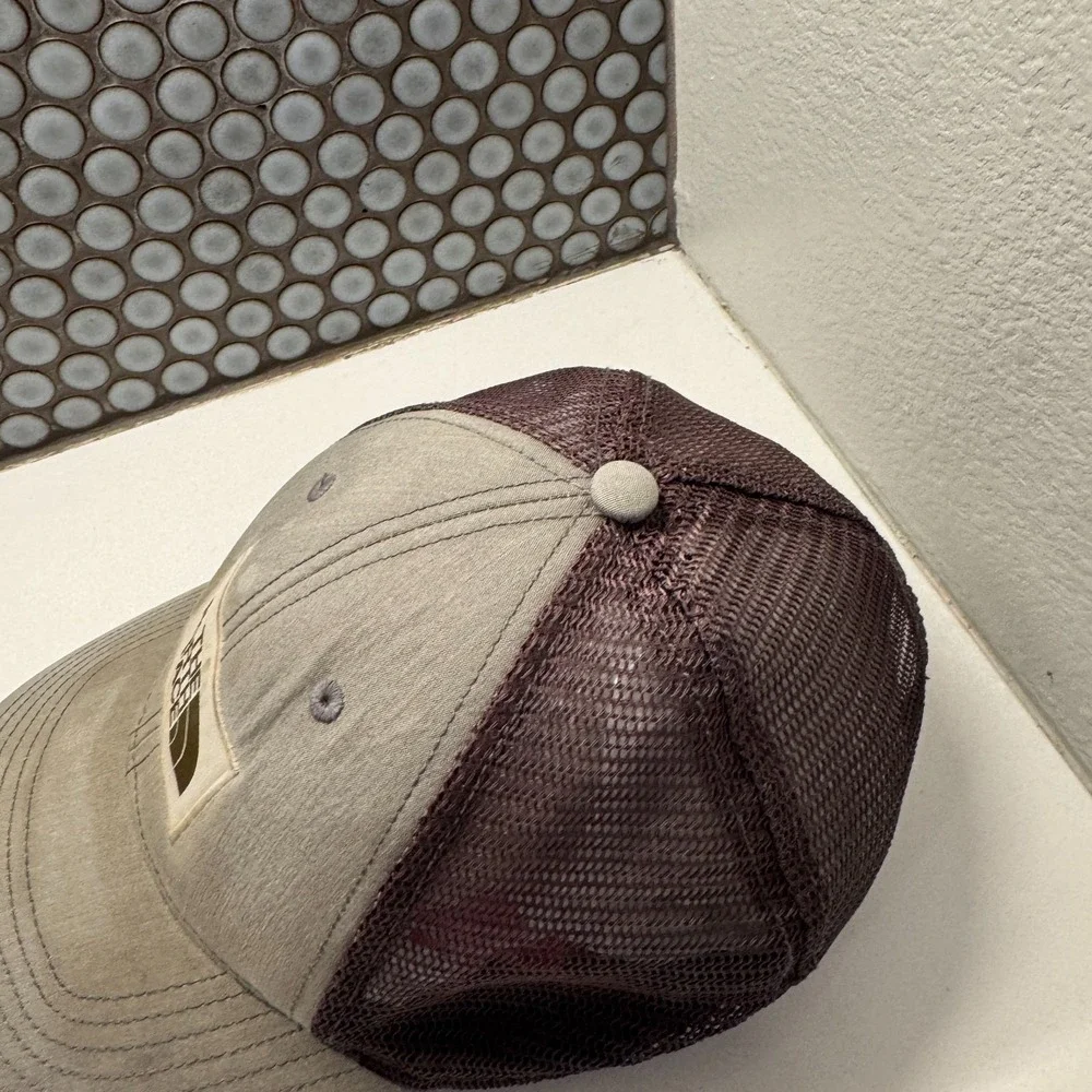 The‎ North Face Hat Cap Adult Gray Trucker Snap Back Adjustable Patch Mesh Back